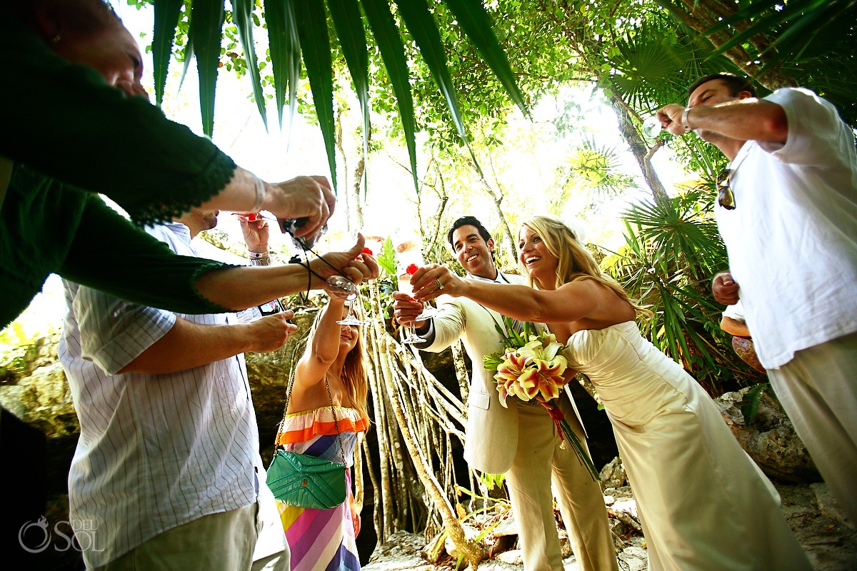 Cenote Cosmic Wedding photographer