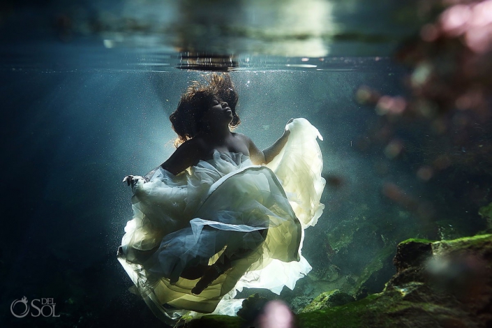 Riviera Maya trash the dress underwater cenote Mexico