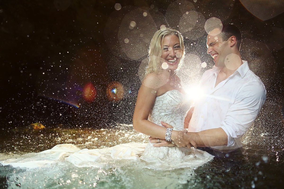 Underwater trash the dress in a cenote in Riviera Maya Del Sol Photography