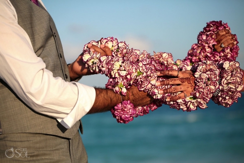 mehndi hands flower garland artistic wedding portrait photography Sandos Cancun