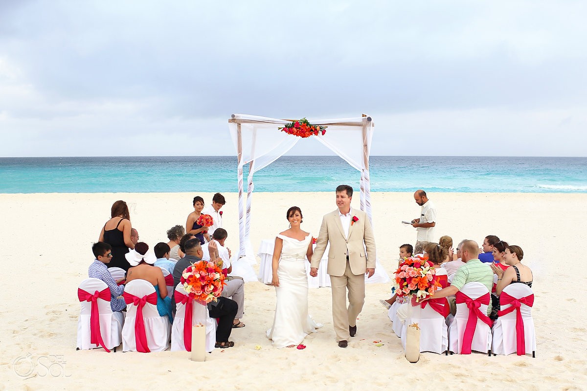 Beach Wedding at Iberostar Cancun - Suzi and Rick - Del Sol Photography