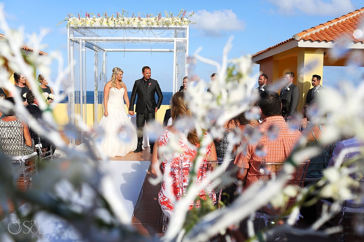 Destination wedding at Ocean Coral and Turquesa Resort