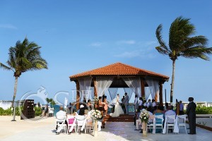 Gazebo Wedding At The Royal Playa Del Carmen Resort Sol Gazebo Wedding At The Royal Playa Del Carmen Resort