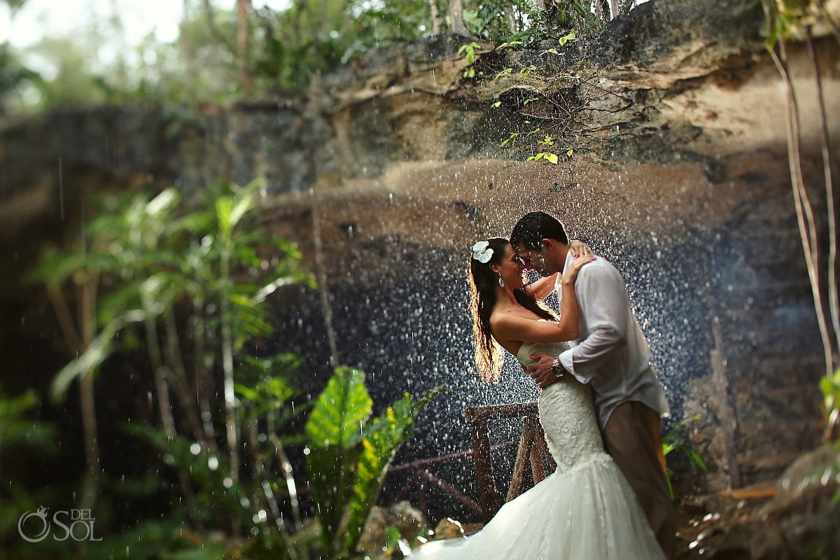 why rain on the wedding day is awesome