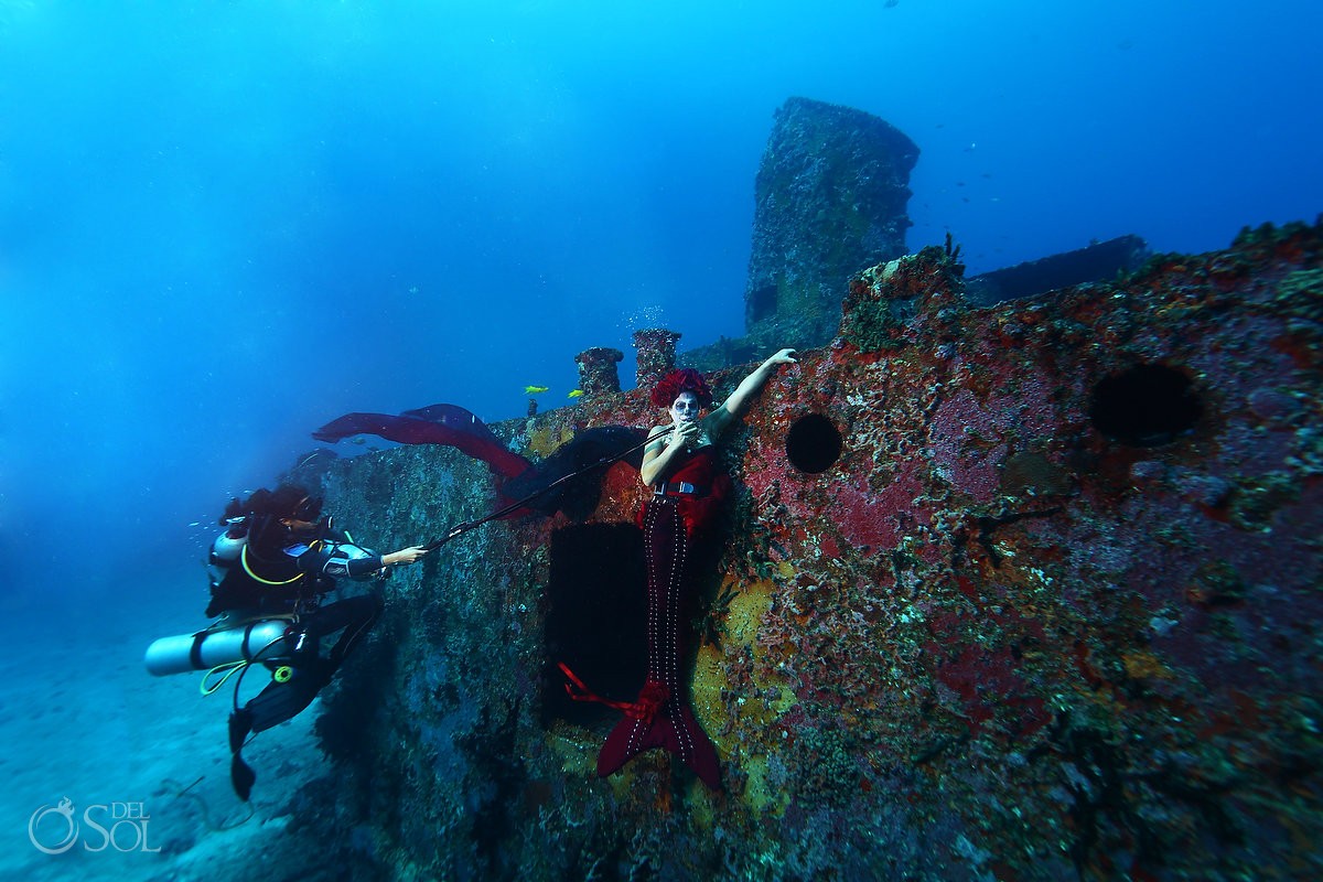 Behind the scenes underwater fine art mermaid fashion photoshoot shipwreck