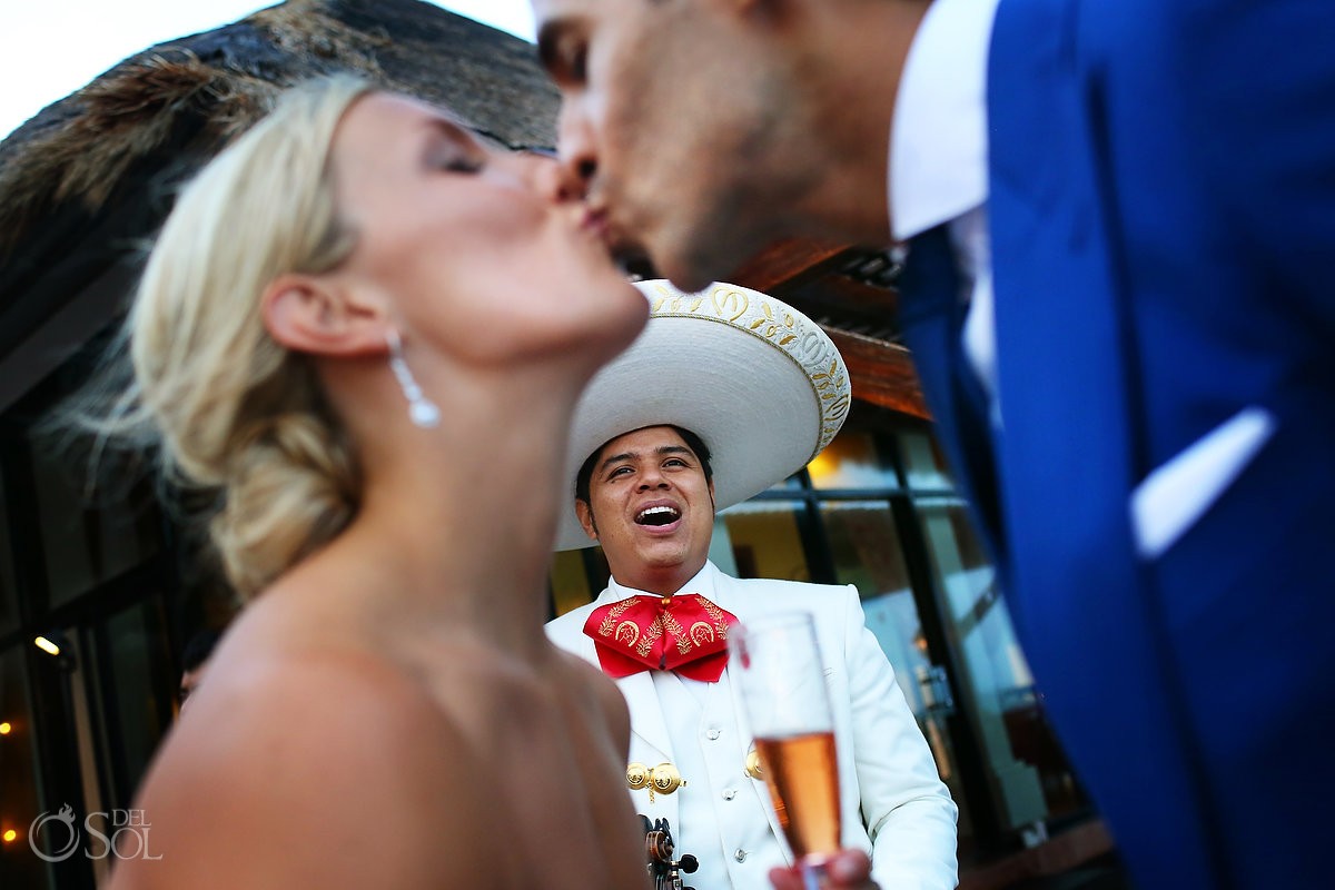 fun wedding portrait bride groom kiss mariachi sing, cocktail hour, Now Sapphire Riviera Cancun, Riviera Maya, Mexico