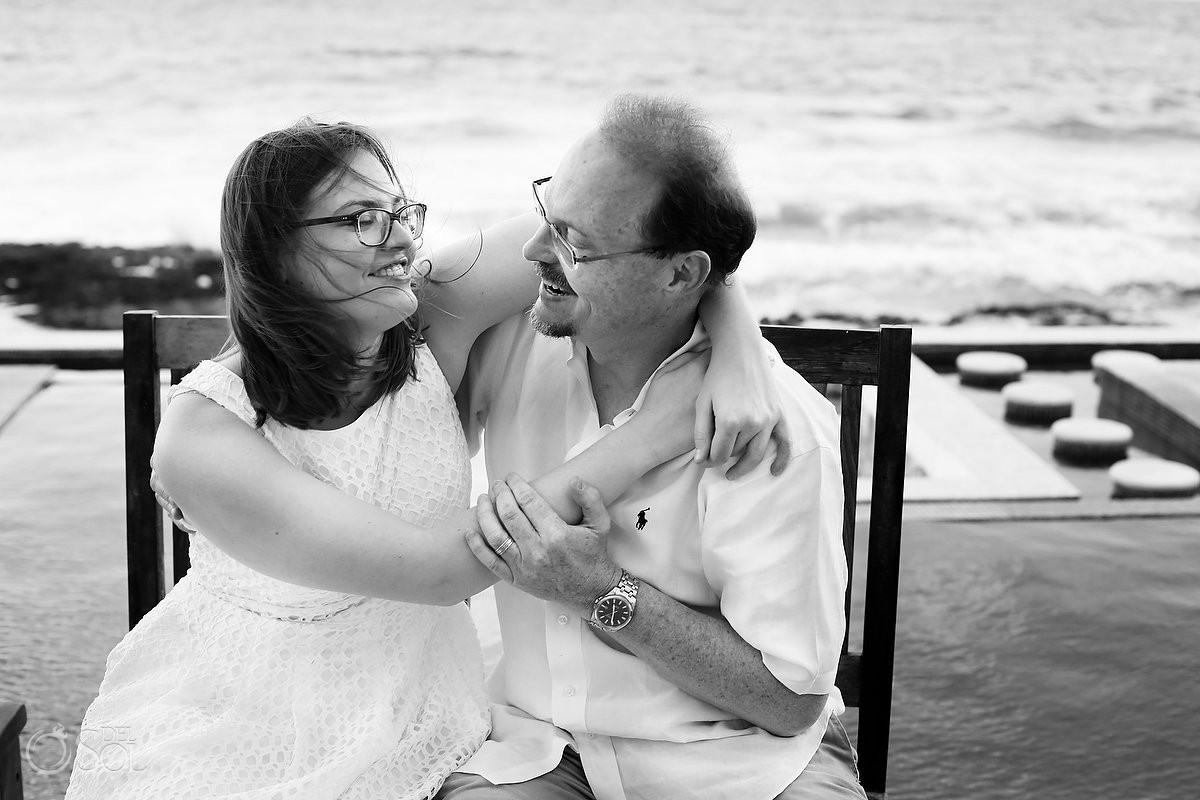 Father daughter laughing black white, Casa la Roca Family Portraits, Puerto Aventuras