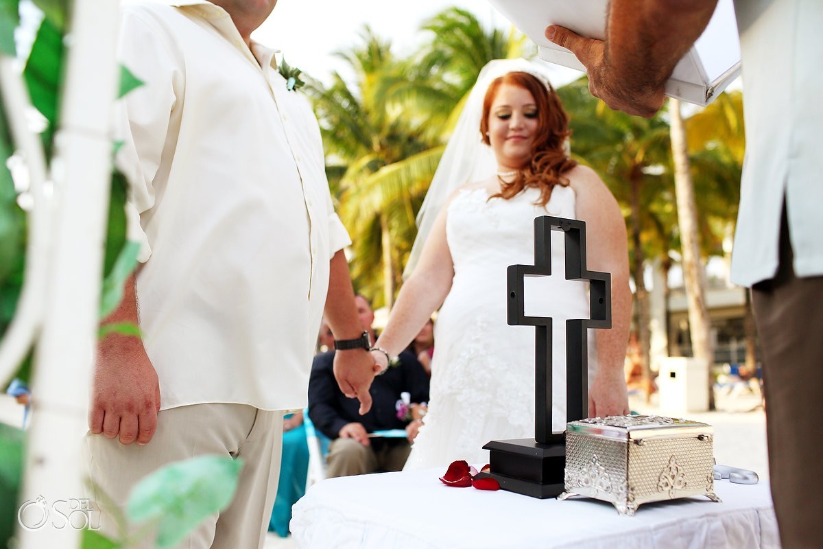 destination wedding ideas unity ceremony ideas - cross Riu Palace Riviera Maya