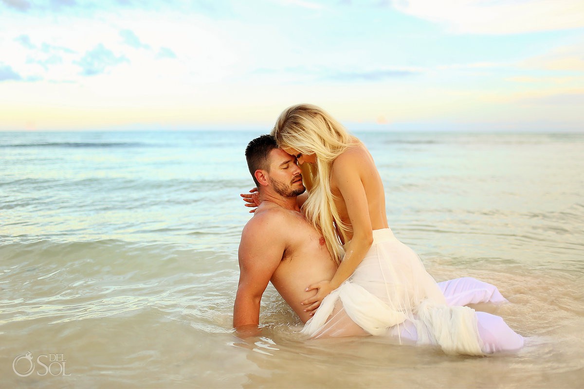 couples beach boudoir sexy photos Dreams Tulum Mexico #Aworldofitsown