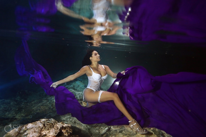 Beautiful bride underwater portrait Cenote Trash the Dress Riviera Maya Mexico