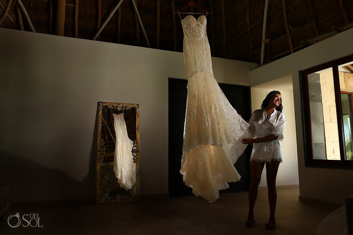 Kay Club Wedding dress bride getting ready Bahia Petempich Cancun Mexico
