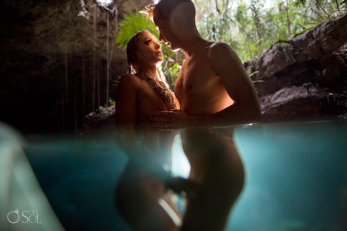 fine art Underwater wedding photography cenote trash the dress riviera Maya Mexico