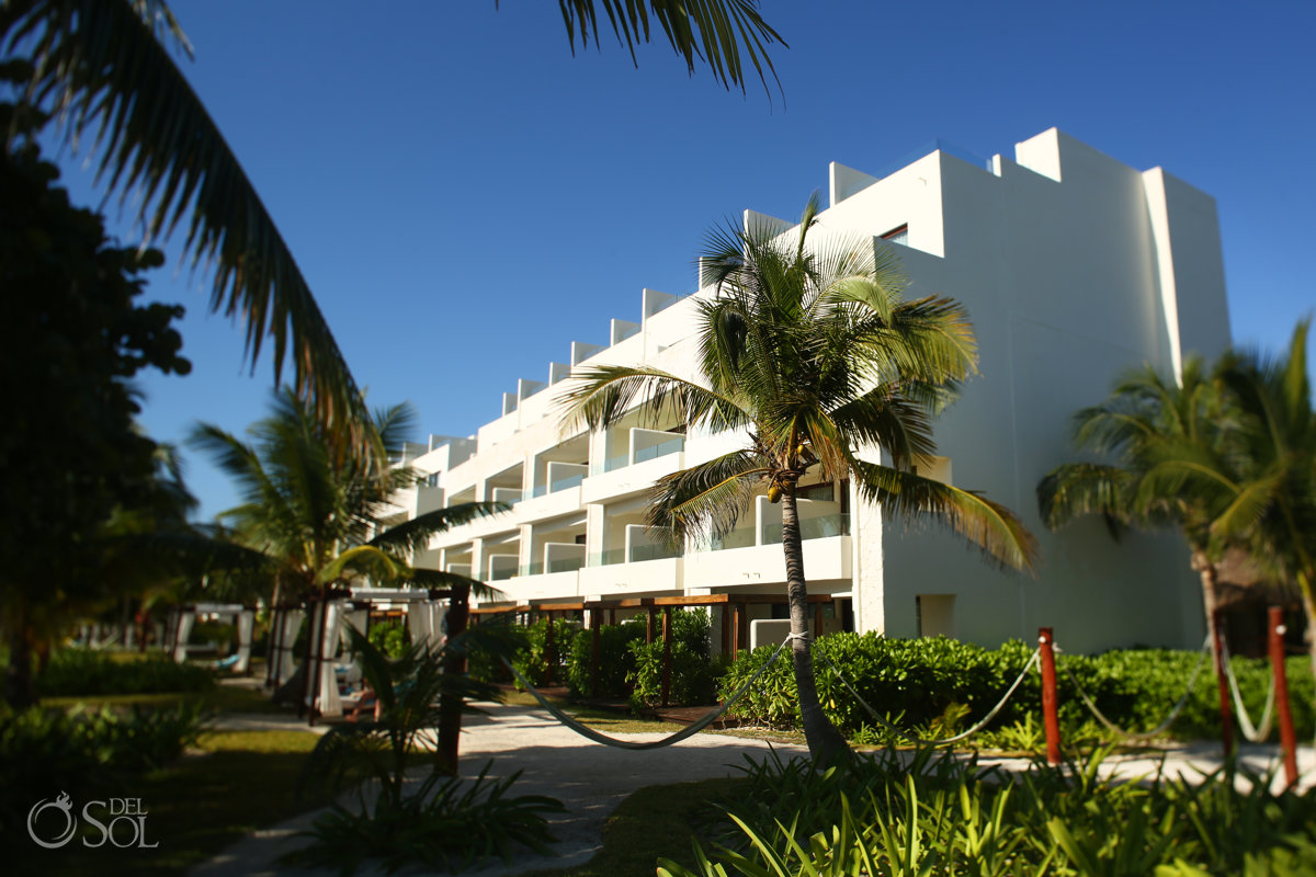 Family Friendly all inclusive wedding venue Akumal Bay Beach and Wellness Resort Riviera Maya Mexico
