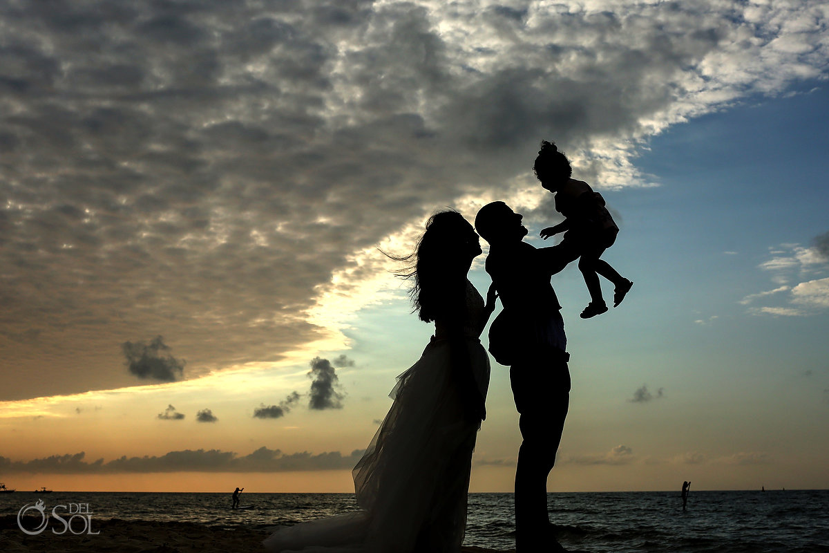Mahekal family photos sunset silhouette Playa del Carmen Mexico #travelforlove
