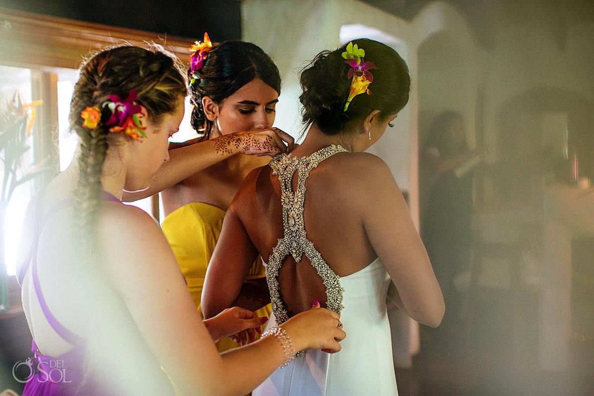 Bridal Party Gettin ready hindu tropical style