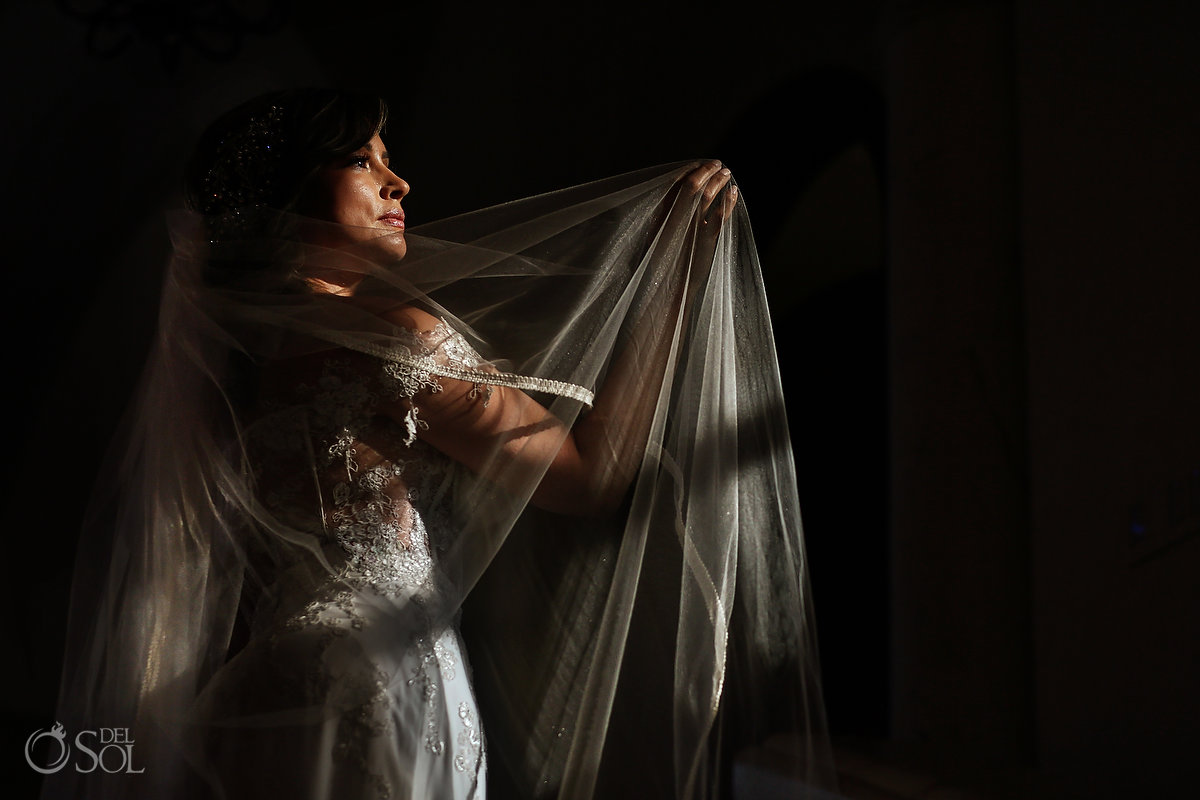 Luxury bride portraits