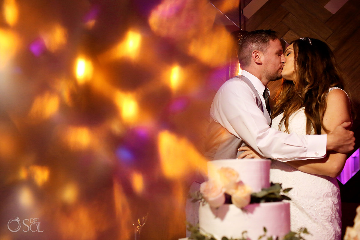 Natural Rosses Wedding Cake Just Married Couple Kiss Portrait Lights Glasses Effects Wedding Important moment