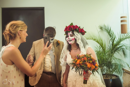 Catrina Makeup Bride Groom Red Roses Crown Day of the dead Wedding Documentary moment