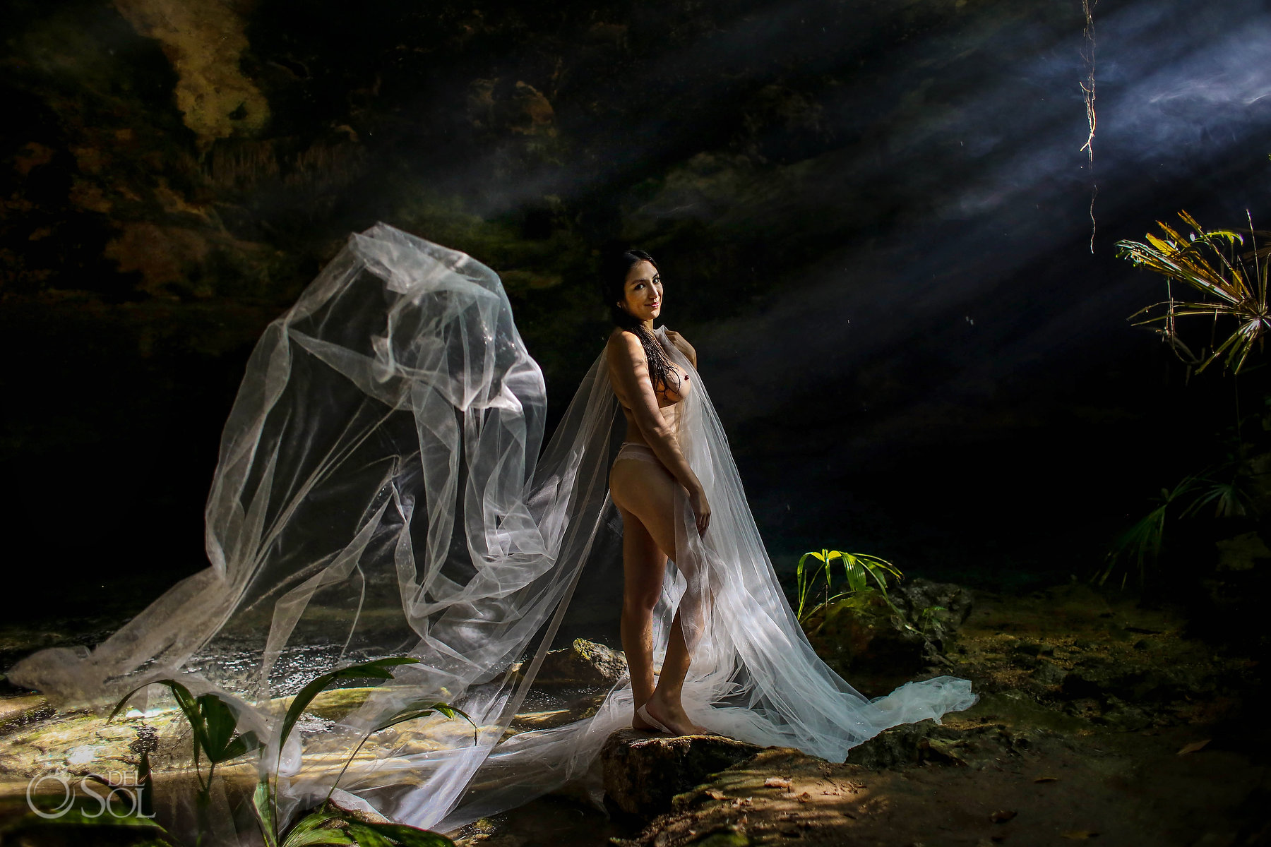 Bridal wings Jungle boudoir Trash the Dress Cenote Riviera Maya