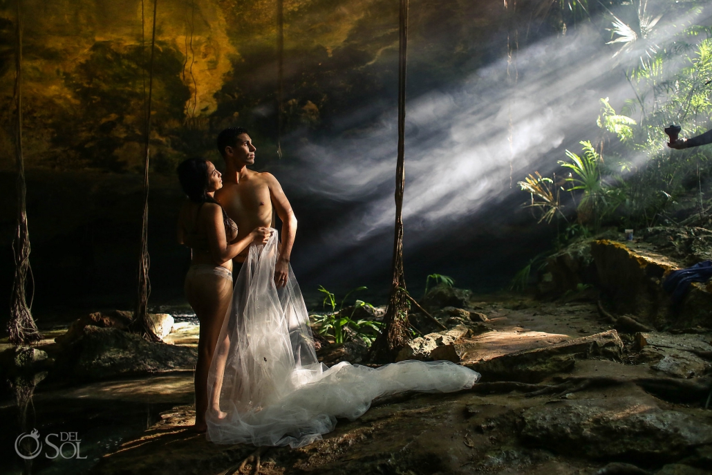 Fine art nude Jungle boudoir Trash the Dress Photography Riviera Maya