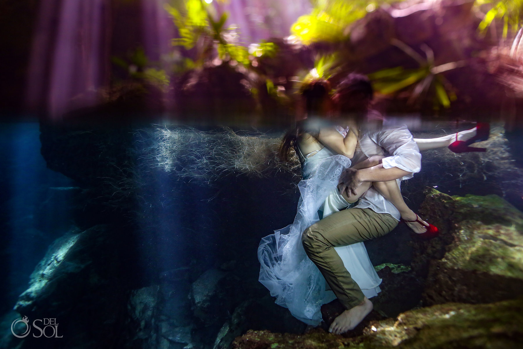 Underwater Superman Photography trash the dress ideas 