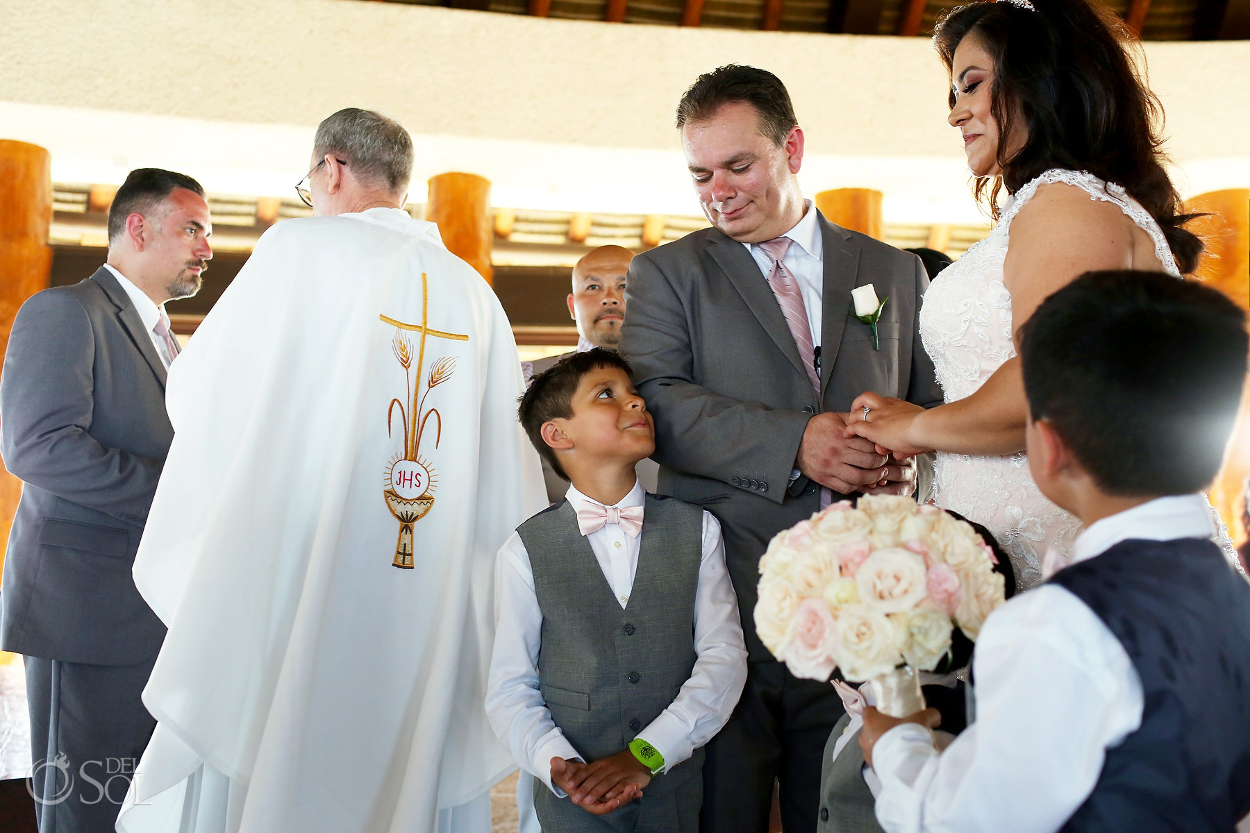 How to include your children on your wedding day Catholic ceremony Hotel Xcaret Mexico