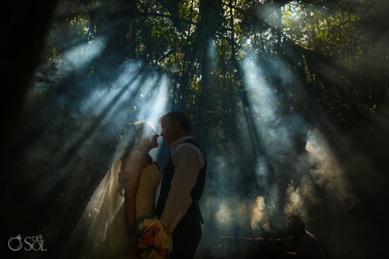 Romantic Underwater photography shoot - Amy + Jesse - Del Sol Photography