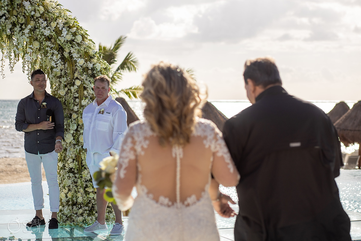 Dreams Natura Wedding Bride entrance first look Infinity pool riviera Cancun Mexcio