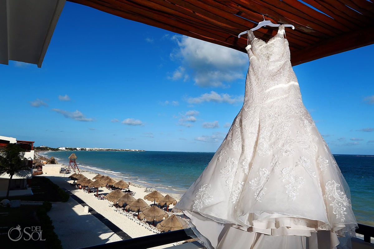 Beach wedding venues Dreams Sapphire Cancun