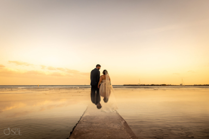 Bride and groom hacienda del mar puerto aventuras wedding