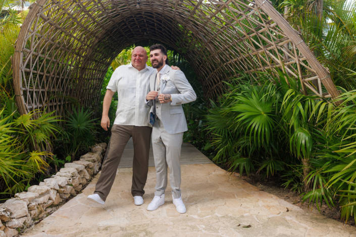 groom father and groom before first look