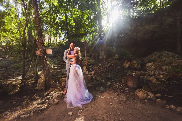 Couple photography in a Tulum cenote vow renewal ceremony in Mexico